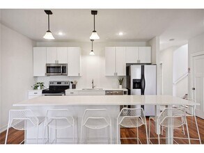 1086 11th Ave SE in Minneapolis, MN - Foto de edificio - Building Photo