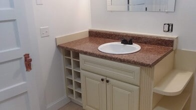 208 Village View St, Unit 1 in Wilton, ME - Building Photo - Building Photo