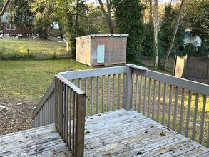 2731 Larkspur Dr SE in Atlanta, GA - Foto de edificio - Building Photo