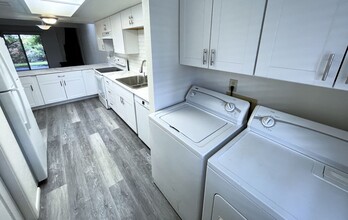 130 Castle Rock Rd in Sedona, AZ - Building Photo - Building Photo