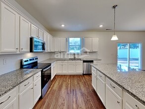 2028 The Ln NE in Lawrenceville, GA - Building Photo - Building Photo