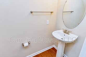 320 Bellerive Dr in Duncan, SC - Building Photo - Building Photo