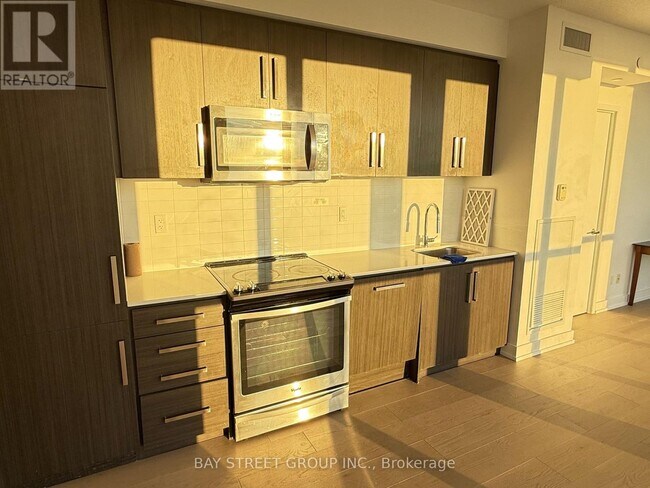 property at 5180 Yonge St