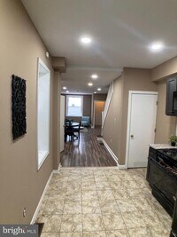 207 E Cambria St photo'