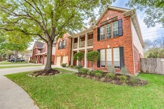 16464 Beewood Glen Dr in Sugar Land, TX - Foto de edificio - Building Photo