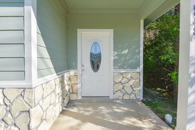 16948 W Ivanhoe St in Montgomery, TX - Building Photo - Building Photo
