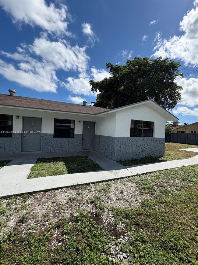 property at 4120 SW 19th St