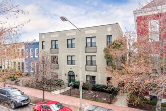 315 G St NE in Washington, DC - Building Photo - Primary Photo