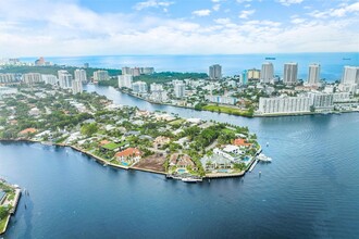 608 Intracoastal Dr in Fort Lauderdale, FL - Foto de edificio - Building Photo