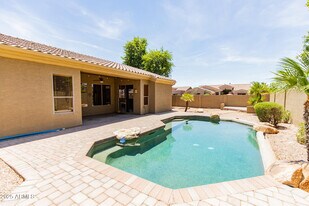 770 W Aloe Pl in Chandler, AZ - Building Photo