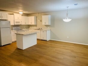 2121 Ingalls Ln in Alma, AR - Building Photo - Building Photo