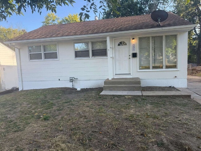 property at 336 Lanark Rd