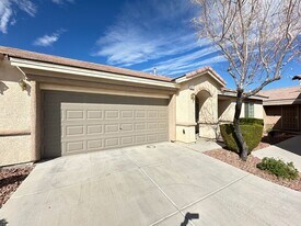 8571 Little Fox St in Las Vegas, NV - Building Photo