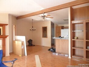 252 Sir Winston Dr in Canyon Lake, TX - Building Photo - Building Photo