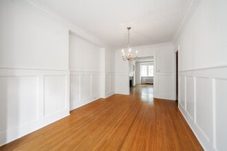 207 Glengrove Ave W in Toronto, ON - Building Photo - Building Photo