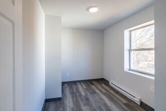 711-719 49th St NE in Washington, DC - Building Photo - Interior Photo