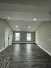 154 Earle St, Unit 3 in Central Falls, RI - Building Photo - Building Photo