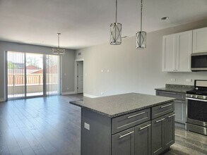 1202 Waukegan Rd in Glenview, IL - Building Photo - Building Photo