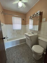 1327 W Kilgore Ave in Muncie, IN - Building Photo - Building Photo