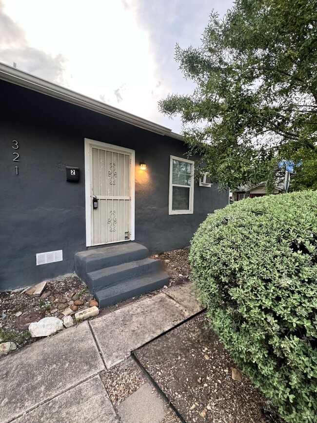 property at 321 N Chupaderas St