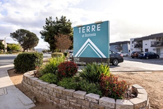 Terre at Bostonia in El Cajon, CA - Foto de edificio - Building Photo