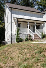 173 Peach St in Ashland City, TN - Building Photo - Building Photo