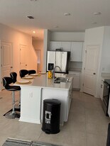 13124 Annie’s Walk Dr in Jacksonville, FL - Building Photo