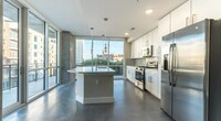 1825 San Jacinto St, Unit 104 in Houston, TX - Building Photo - Building Photo