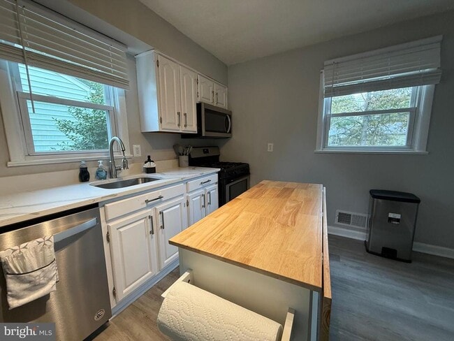 property at 2208 Vermont Ave