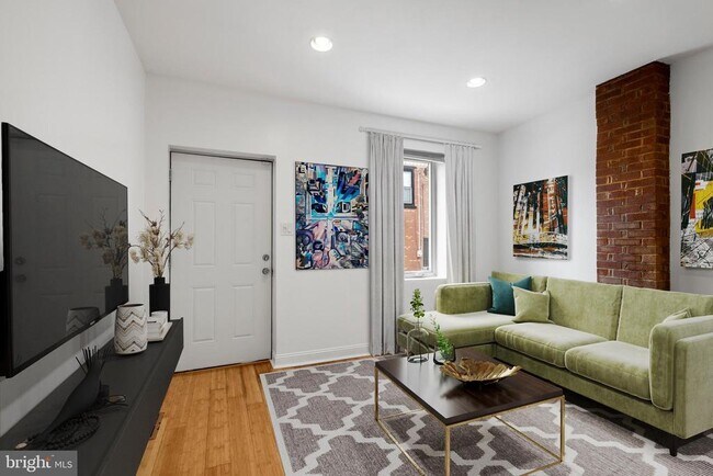 property at 2539 Webb St