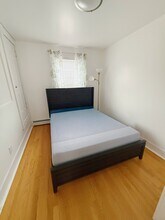 1716 Farmington Ave in Farmington, CT - Building Photo - Building Photo