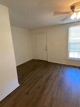 5523 Avenue O 1/2 in Galveston, TX - Building Photo - Building Photo