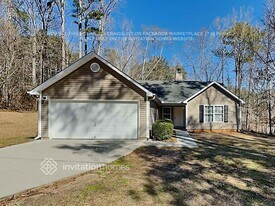 215 Felton Dr in Fayetteville, GA - Building Photo