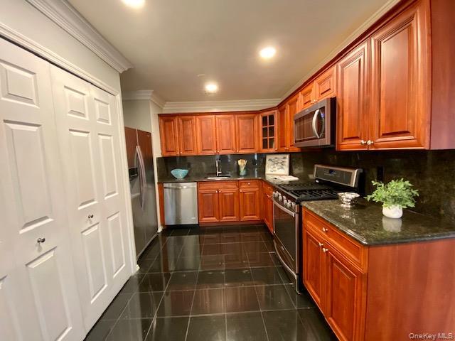 19 Neal in East Setauket, NY - Building Photo - Building Photo