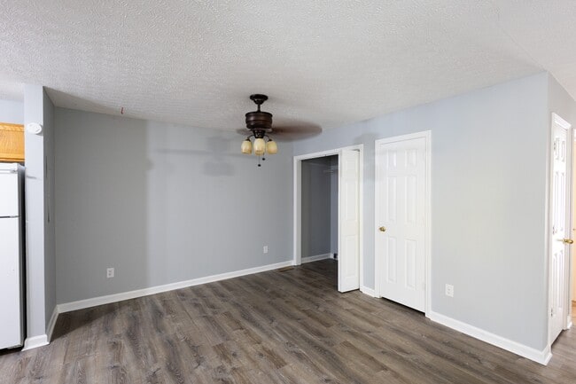 property at 135 W 14th Ave