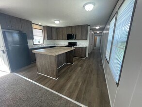 16177 Normandy St in Clinton Township, MI - Building Photo - Building Photo