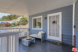 3950 Las Flores Canyon Rd in Malibu, CA - Building Photo - Building Photo