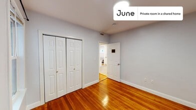 Private bedroom in 3 bed/2 bath Home in Boston, MA - Building Photo - Building Photo