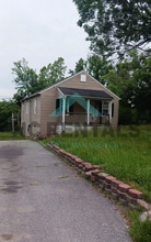 4126 Kivett Dr in Jamestown, NC - Building Photo - Building Photo