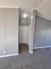 5517 Texas St in Joshua, TX - Foto de edificio - Building Photo