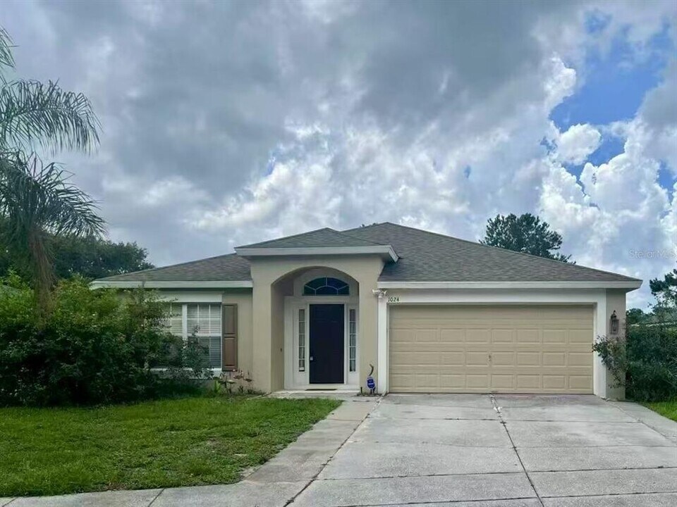 1024 Cinnamon Fern Ct in Casselberry, FL - Building Photo