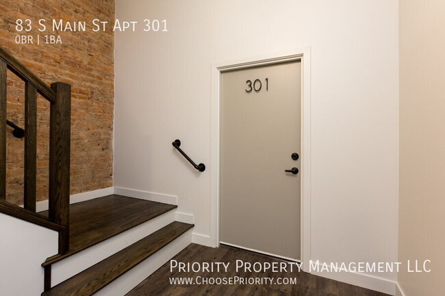 83 S Main St in Harrisonburg, VA - Building Photo - Building Photo