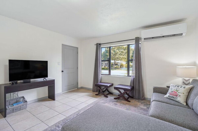 662 Callahan St in Winter Park, FL - Building Photo - Building Photo