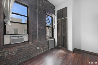 516 E 12th St in New York, NY - Building Photo - Building Photo