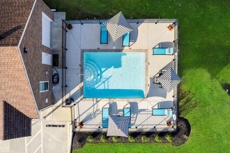 Clearsky Townhomes in Clarksville, TN - Foto de edificio - Building Photo