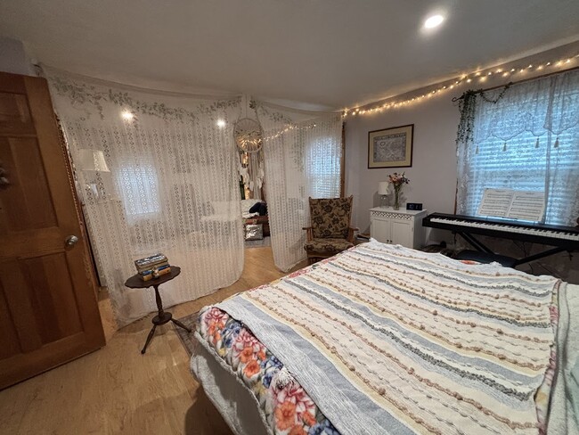 98 Forge Village Rd, Unit Fl 1 in Westford, MA - Building Photo - Building Photo