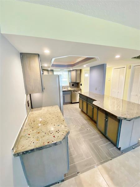 5170 SW 40th Ave in Fort Lauderdale, FL - Building Photo - Building Photo