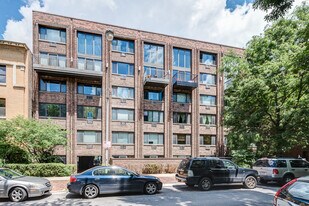 644 W Arlington Pl in Chicago, IL - Building Photo