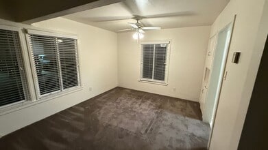 216 Anita Rd in Burlingame, CA - Building Photo - Building Photo