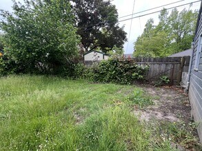 1912 20th St NE in Salem, OR - Building Photo - Building Photo